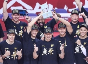 华体会体育平台-湖北男篮实力抢眼，久攻不破取胜