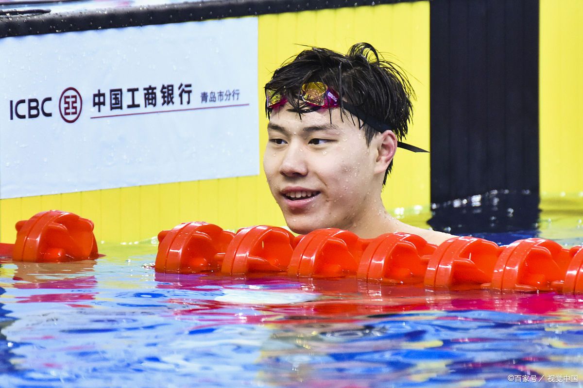 包含日本游泳选手夺得个人金牌，刷新历史记录的词条